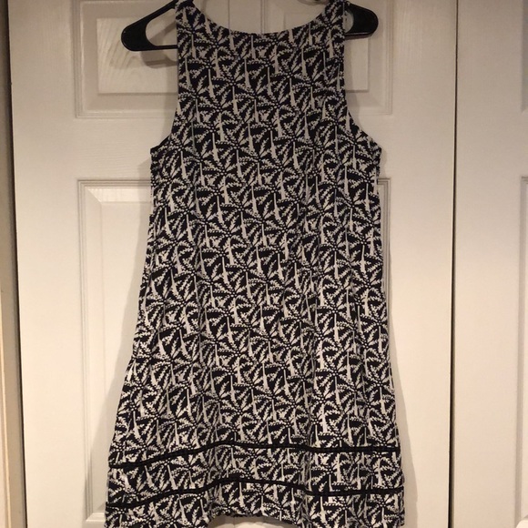 Vineyard Vines dress - Picture 9 of 9